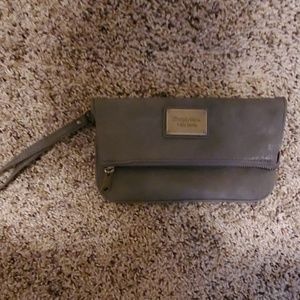 Vera Wang wristlet